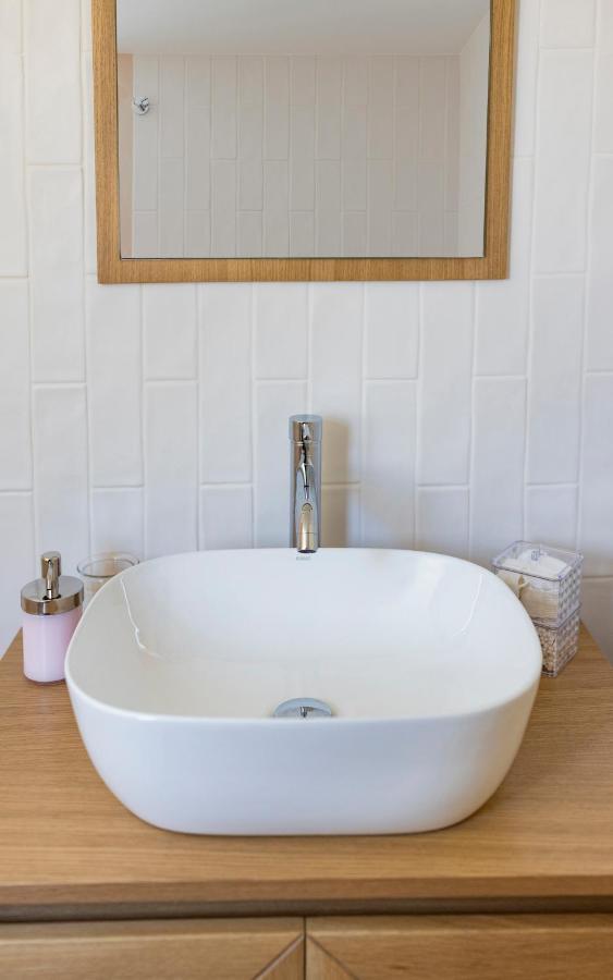 Honeybee Apartment Atene Esterno foto