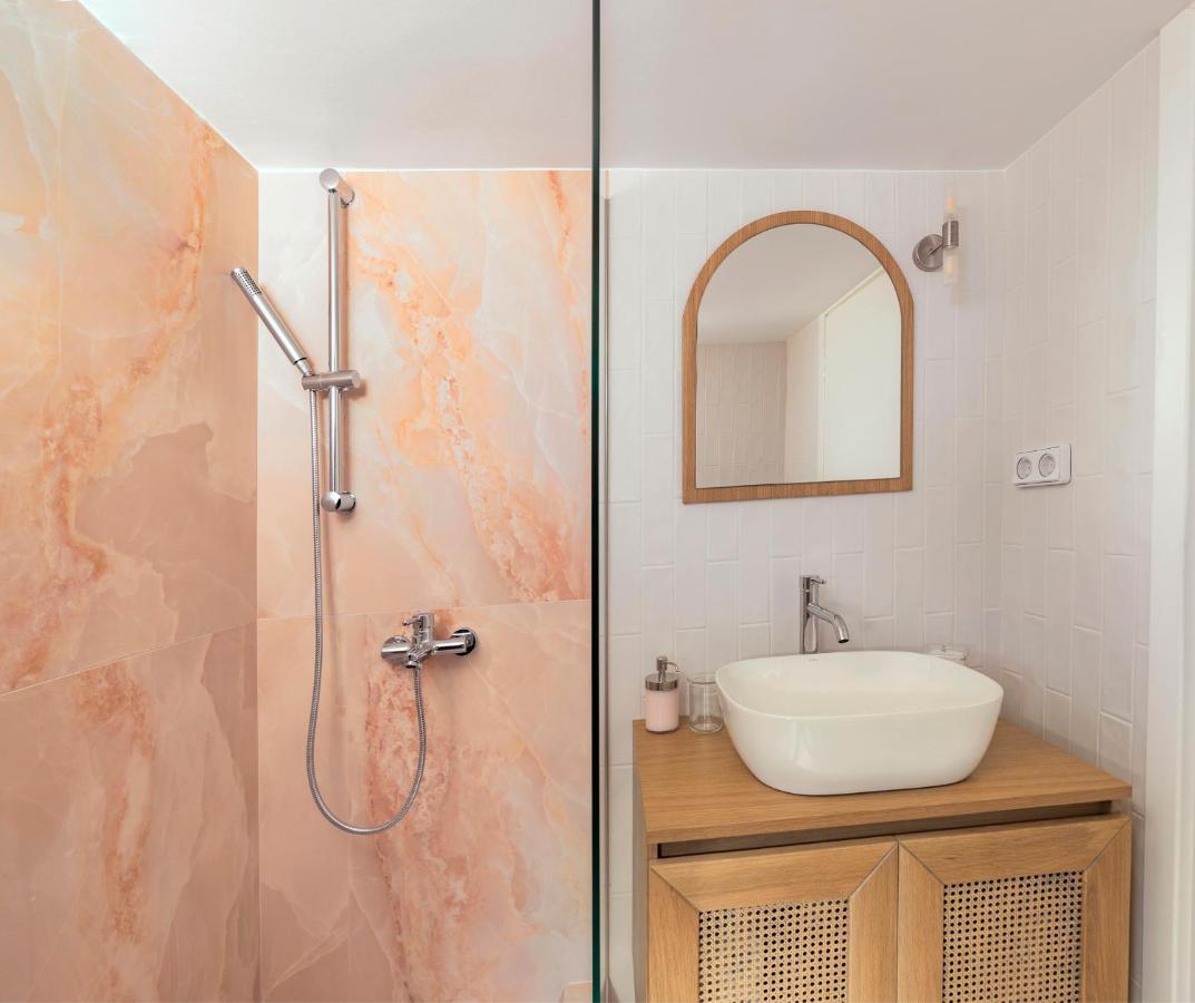 Honeybee Apartment Atene Esterno foto